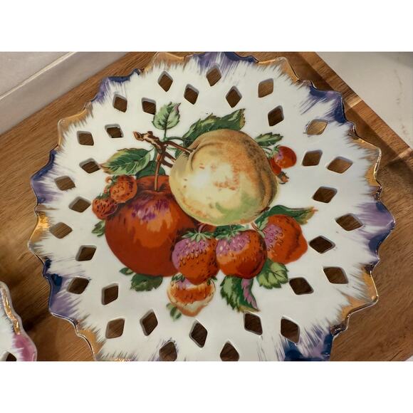 Reticulated Porcelain Fruit Plates - Set of Two - Picture 3 of 5